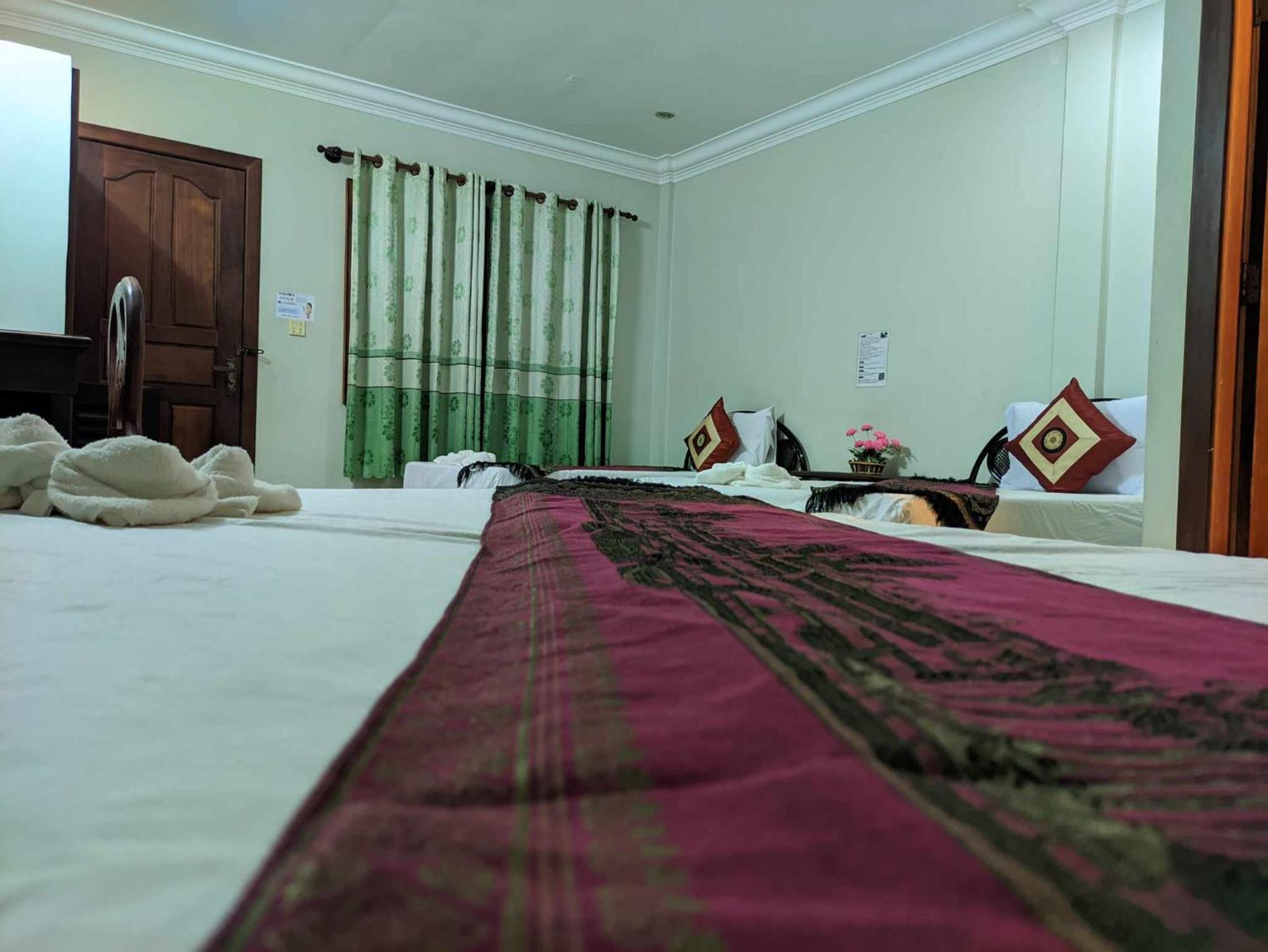 Iki Iki Guesthouse เสียมราฐ ภายนอก รูปภาพ