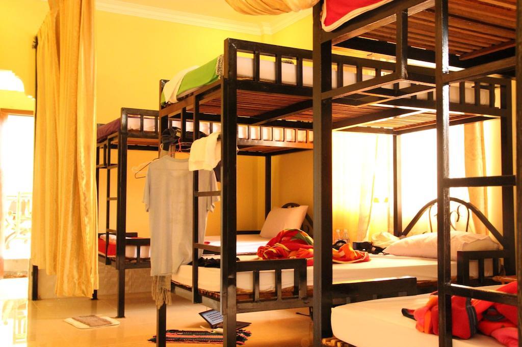 Iki Iki Guesthouse เสียมราฐ ภายนอก รูปภาพ