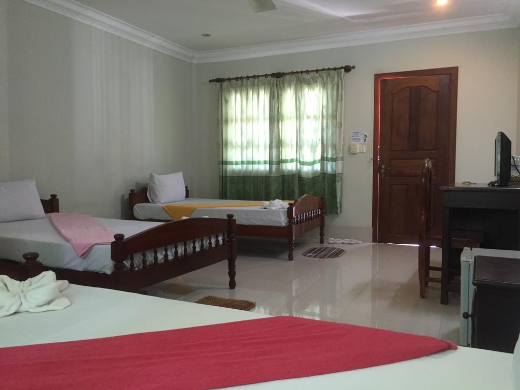 Iki Iki Guesthouse เสียมราฐ ภายนอก รูปภาพ